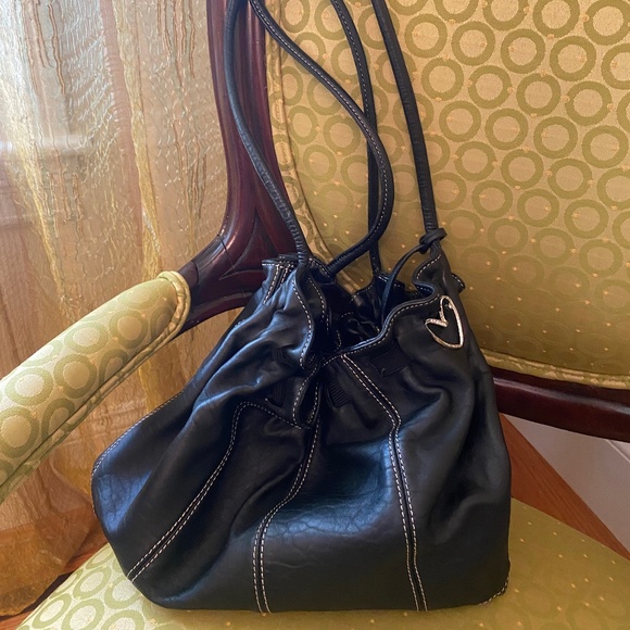 Adrienne Vittadini black leather hobo girly bag - Picture 1 of 6